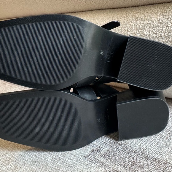 ZARA HEALED BUCKLED CAGE SANDALS - Picture 5 of 7